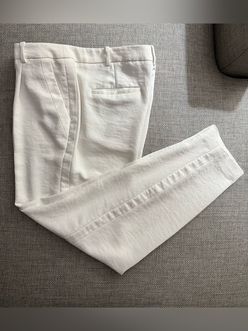 RW& CO WHITE DRESS PANTS